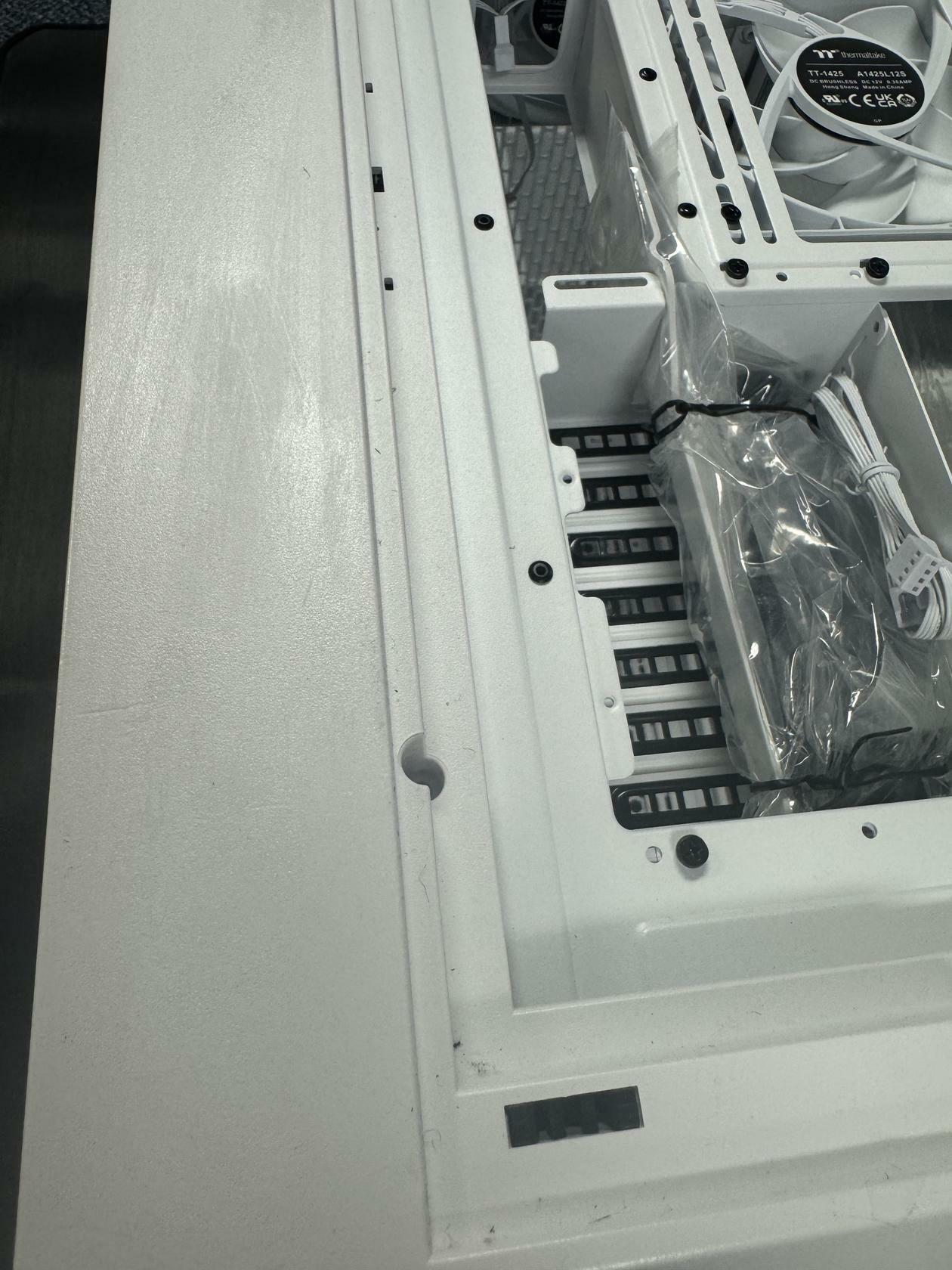 *READ & VEIW ALL DETAILS & PHOTOS* Thermaltake CTE C750 TG ARGB Tower | White