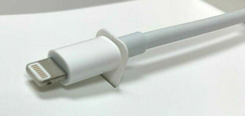 Apple Lightning to VGA Adapter for iPad/iPhone/iPod | | MD825AM/A A1439 | GA
