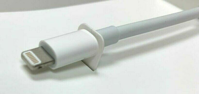 Apple Lightning to VGA Adapter for iPad/iPhone/iPod | | MD825AM/A A1439 | GA