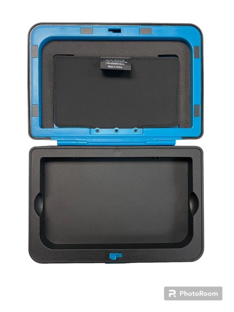 Nintendo 3DS Vault Case by Insignia - Bright Blue for 3DS or 3DSXL - Heavy Duty