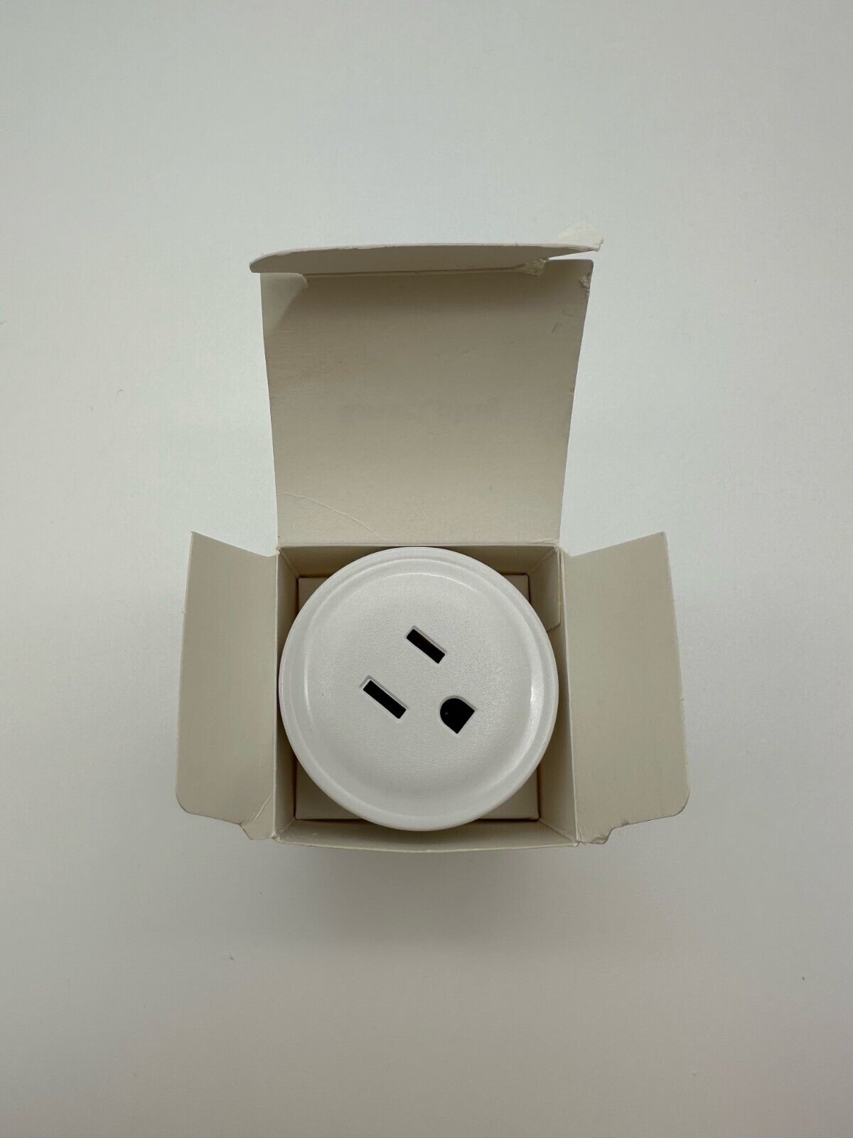 QuickConnect Smart Life Plug Outlet, compatible w Amazon Alexa and Google Assist