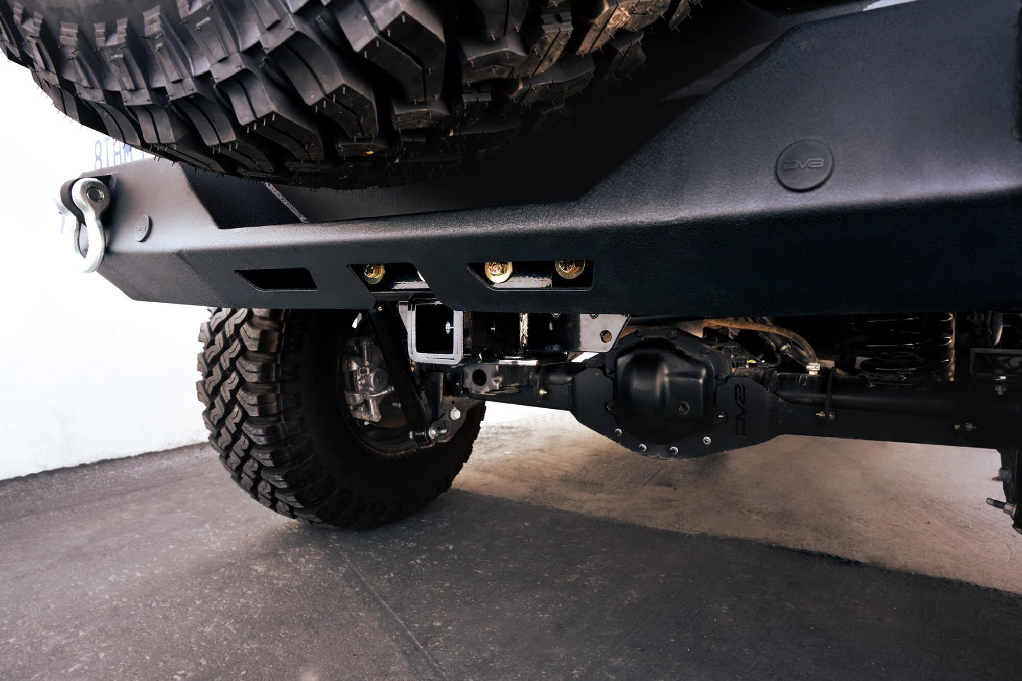 DV8 Offroad Bolt-on 2" Hitch Compatible with Jeep Wrangler JL & JK (2007-Current) | Heavy Duty Factory Frame Mounted | Flat 4-Pin Mount Included | Bolt-on Installation | Black Finish