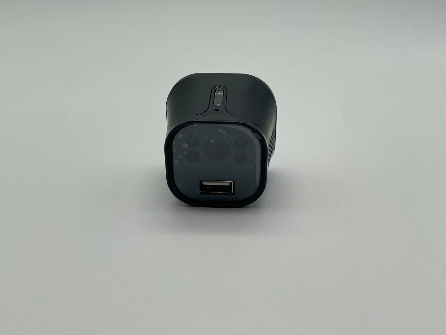 WiFi Smart Camera Charger - Remote View , Mini Camera for Pets  - IOS Android