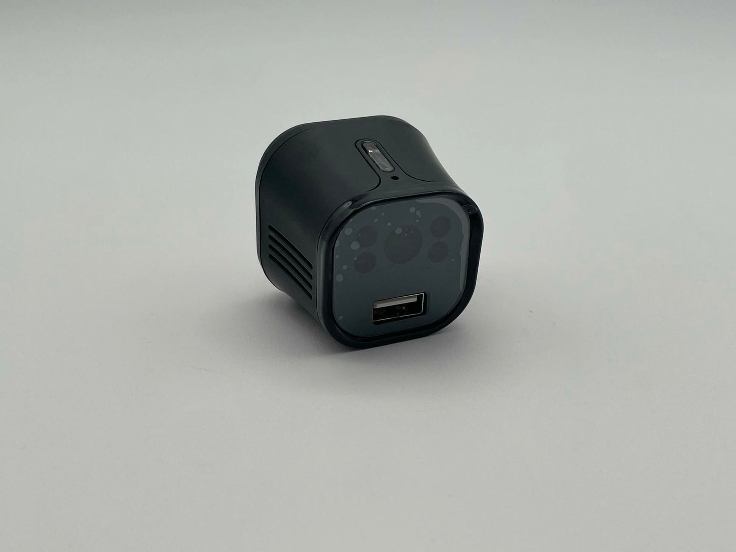 WiFi Smart Camera Charger - Remote View , Mini Camera for Pets  - IOS Android
