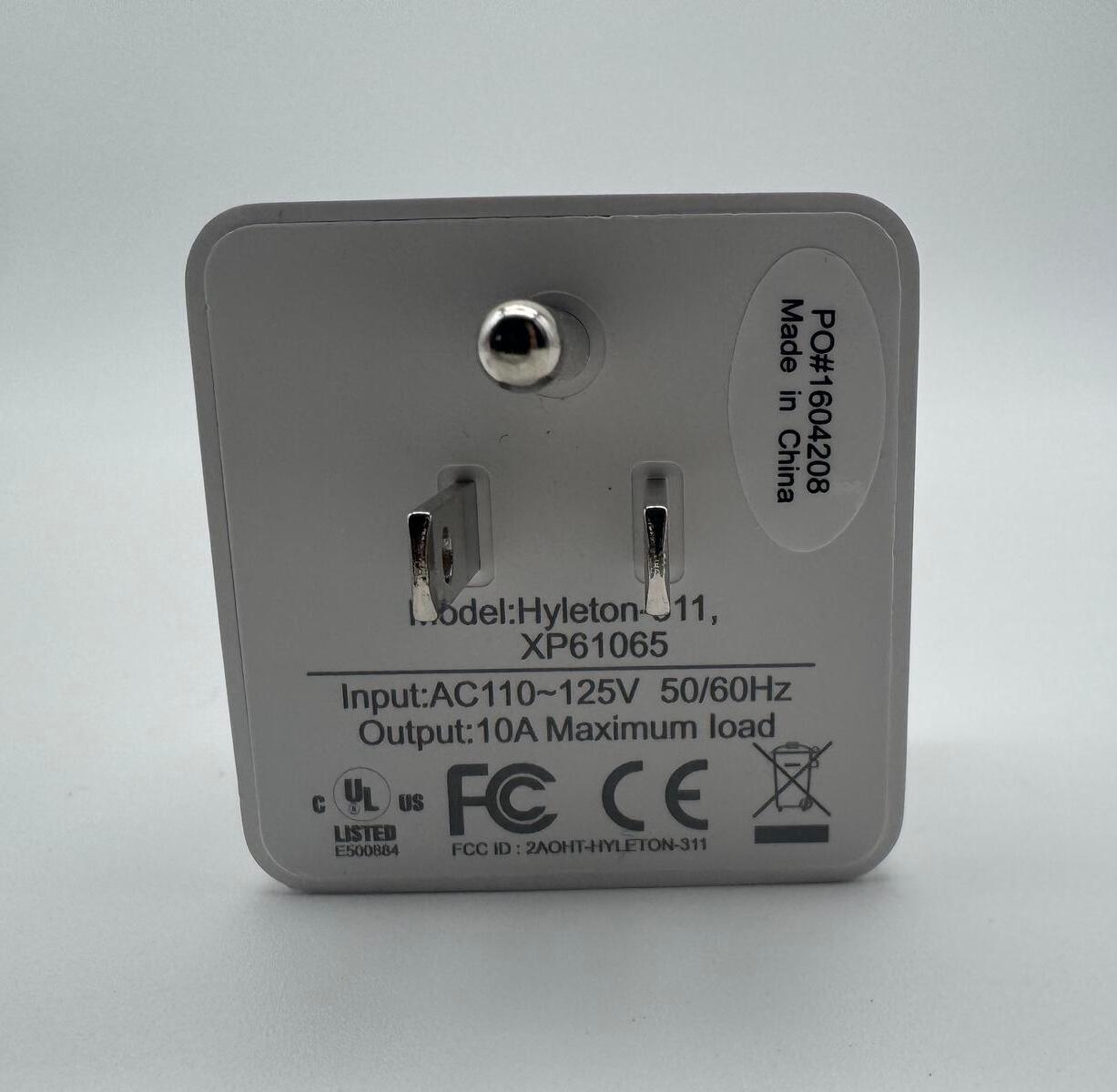 Smart Plug AC Adapter | Turn off electrical outlets from wherever you are.