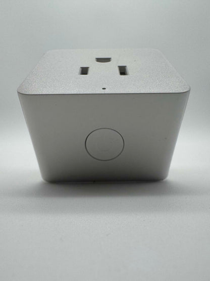 Smart Plug AC Adapter | Turn off electrical outlets from wherever you are.