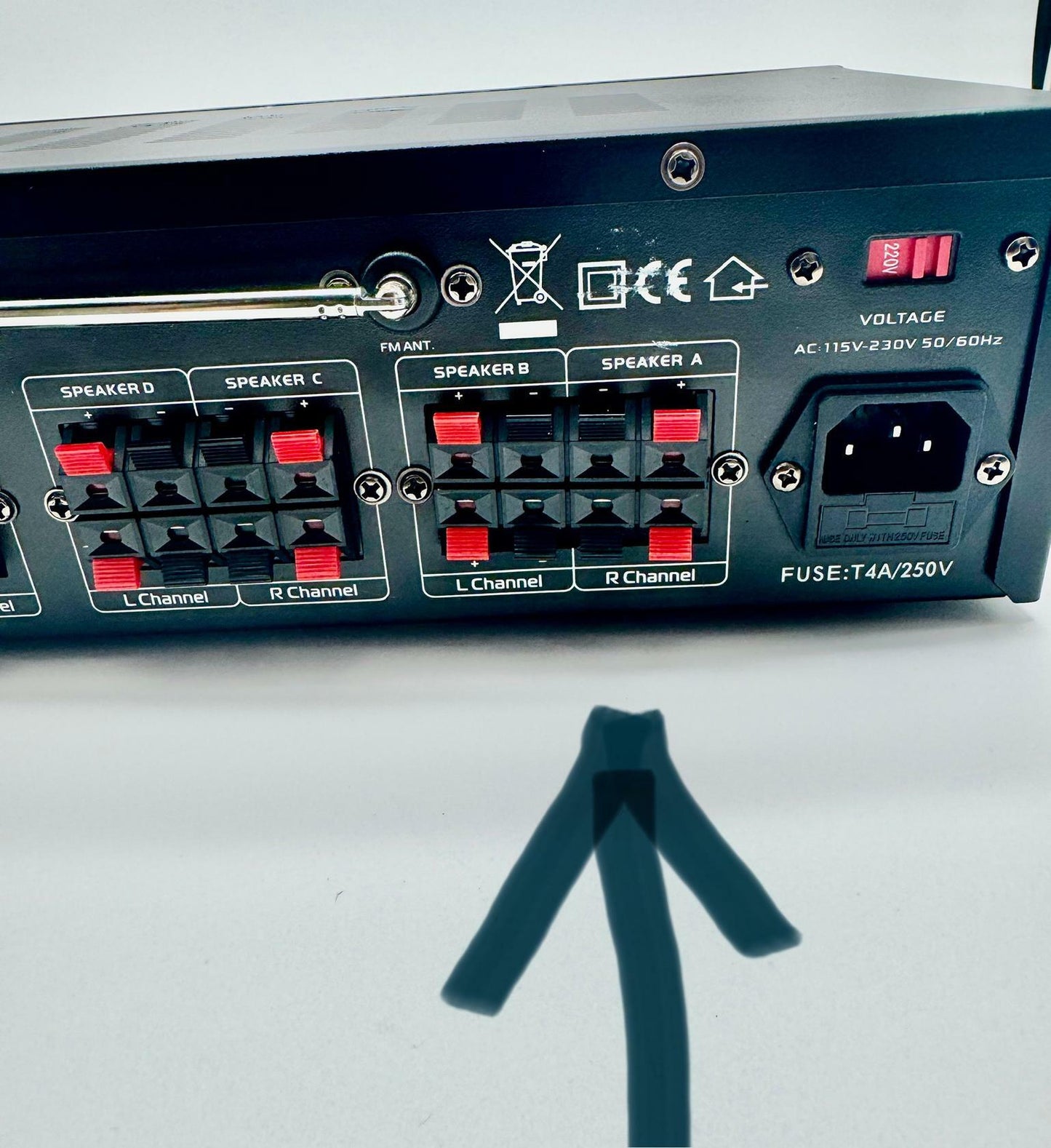 **READ & VEIW ALL DETAILS & PHOTOS**Pyle Bluetooth Home Audio Amplifier System