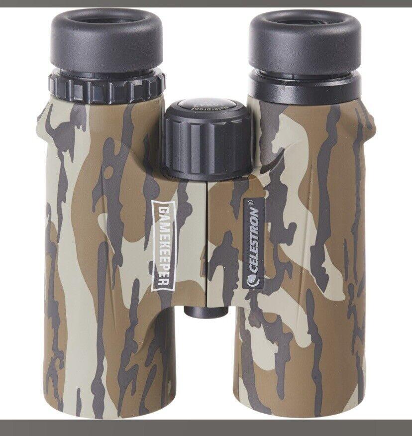 Celestron 10x42mm Gamekeeper Roof Prism Binocular with 5.6 Degree AoV Camouflage