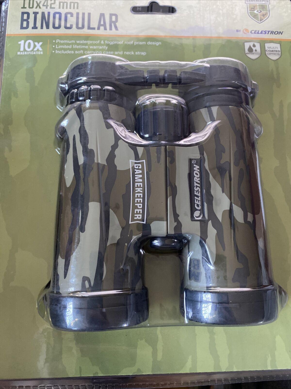 Celestron 10x42mm Gamekeeper Roof Prism Binocular with 5.6 Degree AoV Camouflage