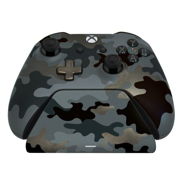 Controller Gear Universal Pro Charging Stand - Night Ops Camo for Xbox One/X/S